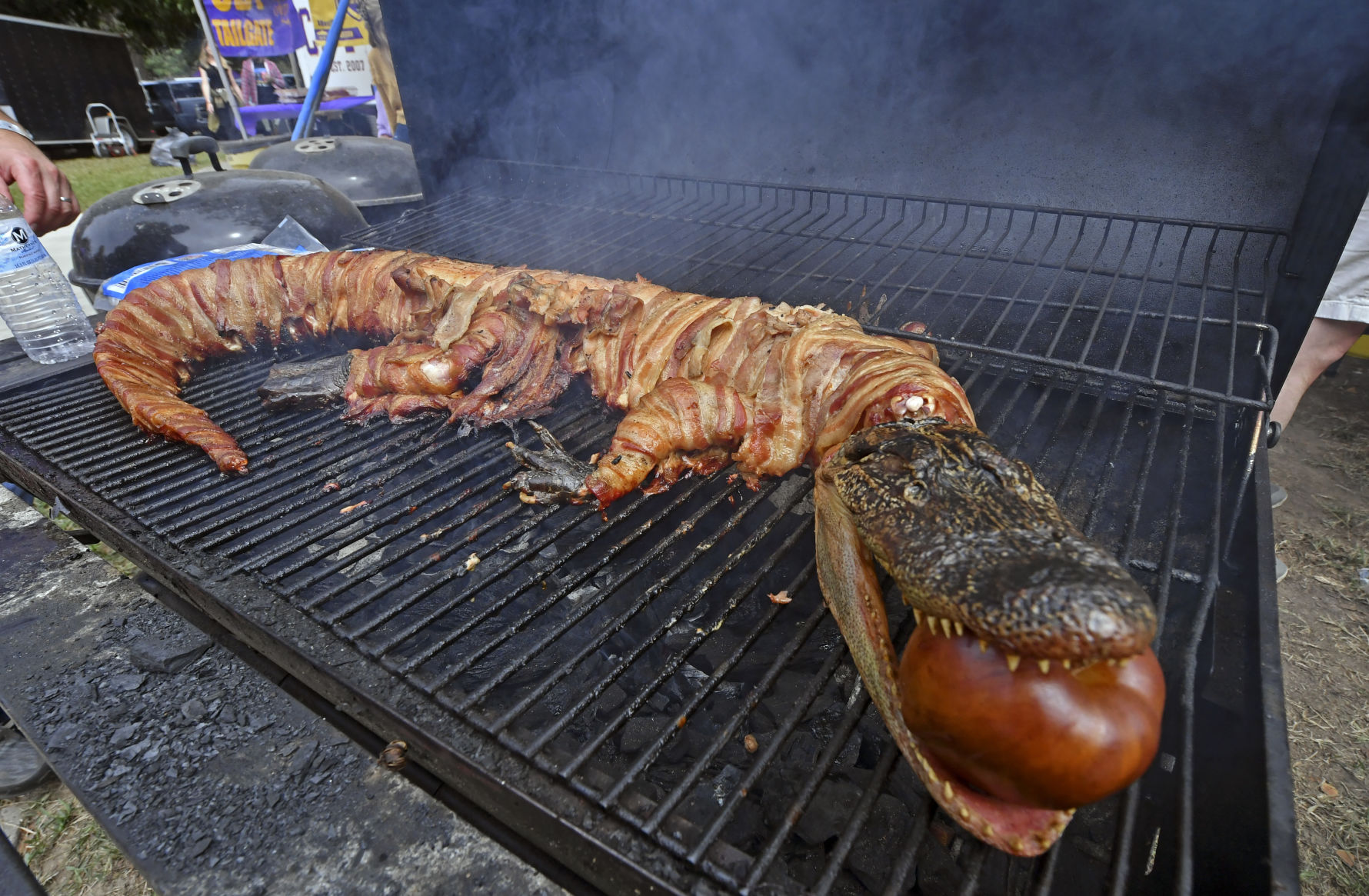 lsutailgating.101319 HS 402.JPG